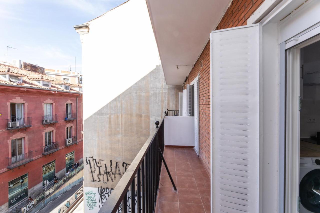 Los Apartamentos Jacinto Benavente Centro Madrid Exterior photo