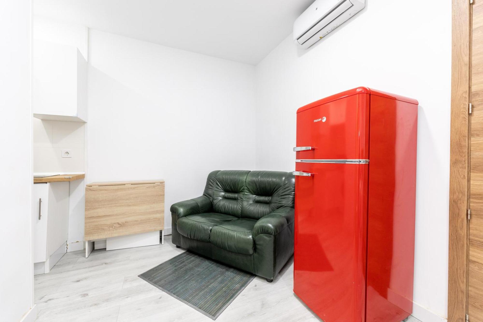 Los Apartamentos Jacinto Benavente Centro Madrid Exterior photo